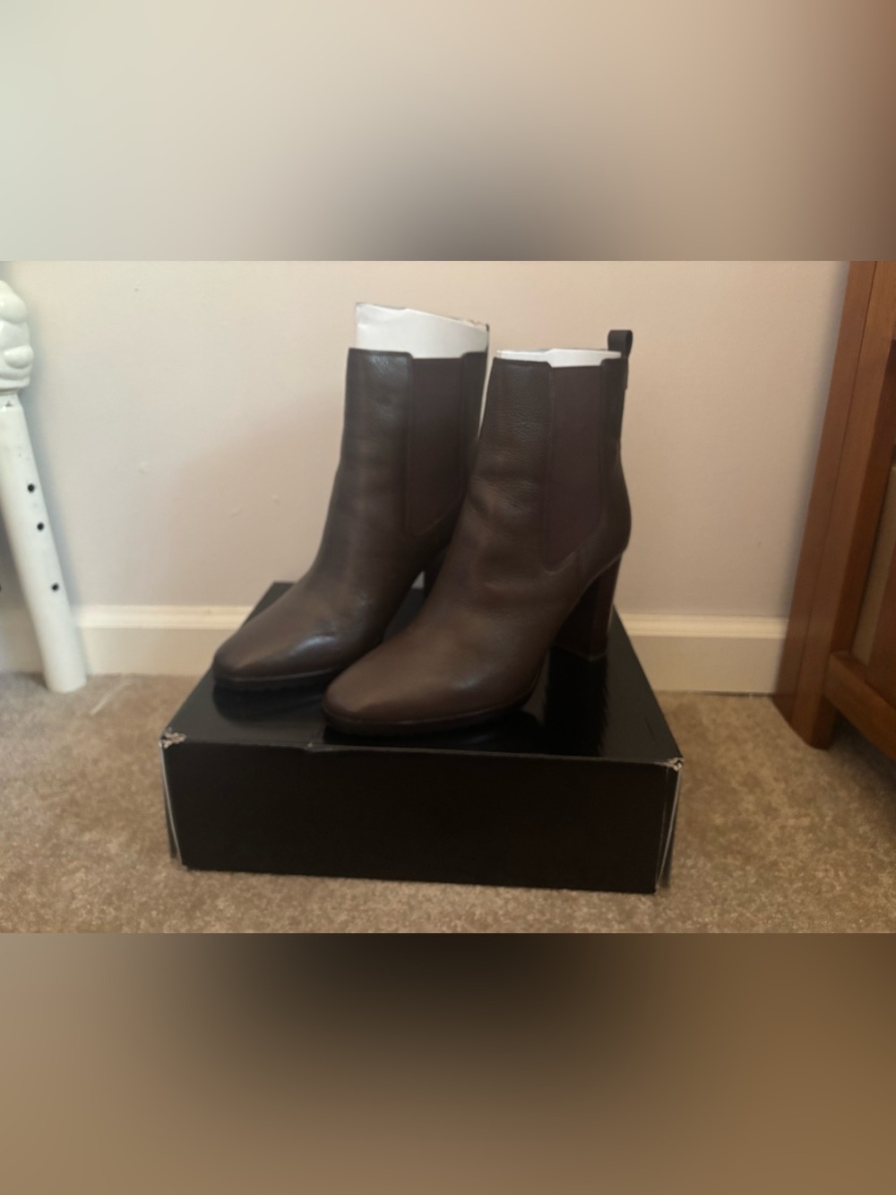 Women’s Ralph Lauren Mylah Boot Size 11B Tumbled Brown Leather